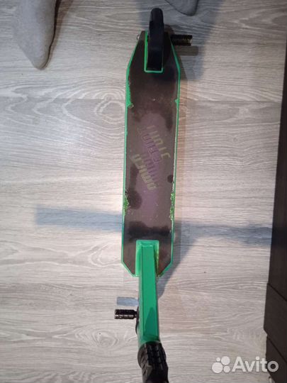 Трюковой самокат