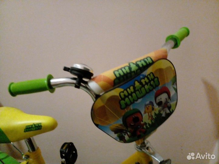Детский велосипед четырехколесный