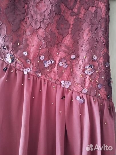 Нарядное платье