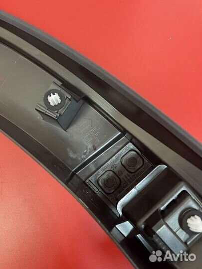 Накладка крыла задняя левая TK4851W60H Mazda CX-9