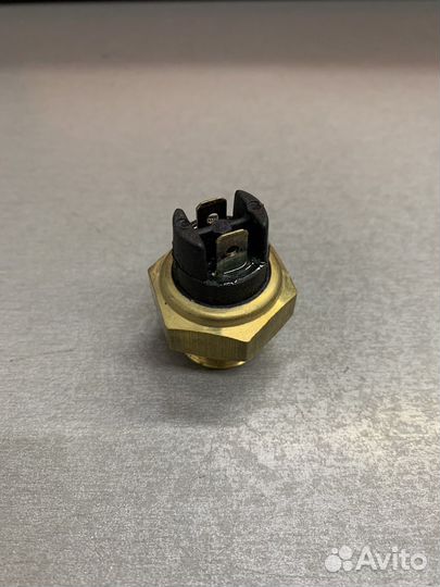 Датчик включения вентилятора ваз 92-87C