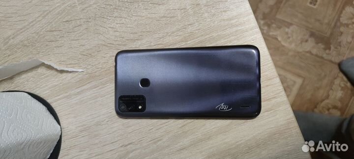 Itel A11, 8 ГБ