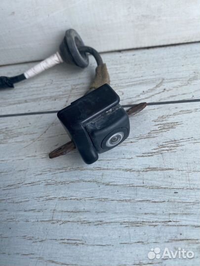 Nissan Patrol Y62 Камера заднего вида