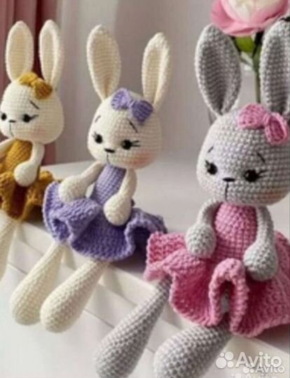 Зайка вязаный