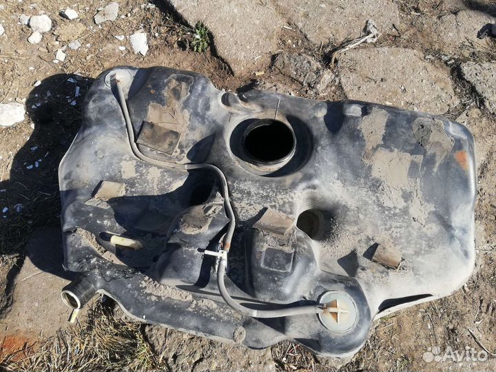 Бензобак Ниссан Премьера Комфорт Р11