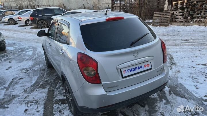 Отражатель в бампер задний правый SsangYong Actyon New 8390234000