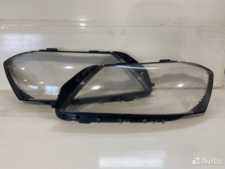 Стекла фар volkswagen б7 оригинал 2012