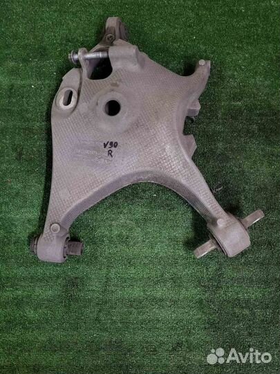 Вольво XC90 2015+ рычаг задней подвески правый