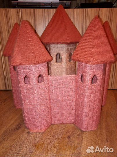 Вязаный замок