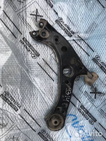 Рычаг передний правый Toyota Corolla