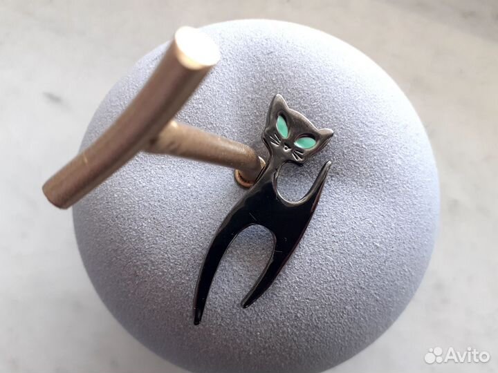 Брошь Кошка