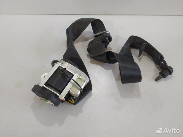 Ремень безопасности передний правый Ford Focus 3