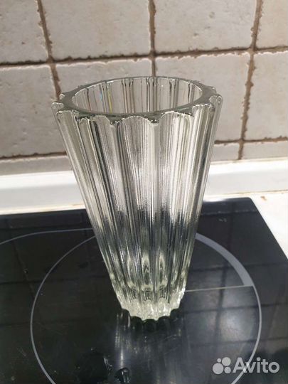 Хрустальная ваза