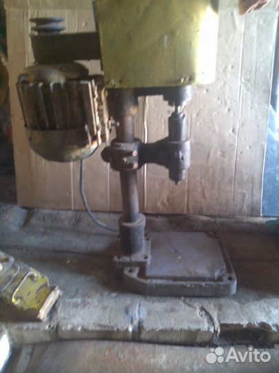 Сверлильный станок