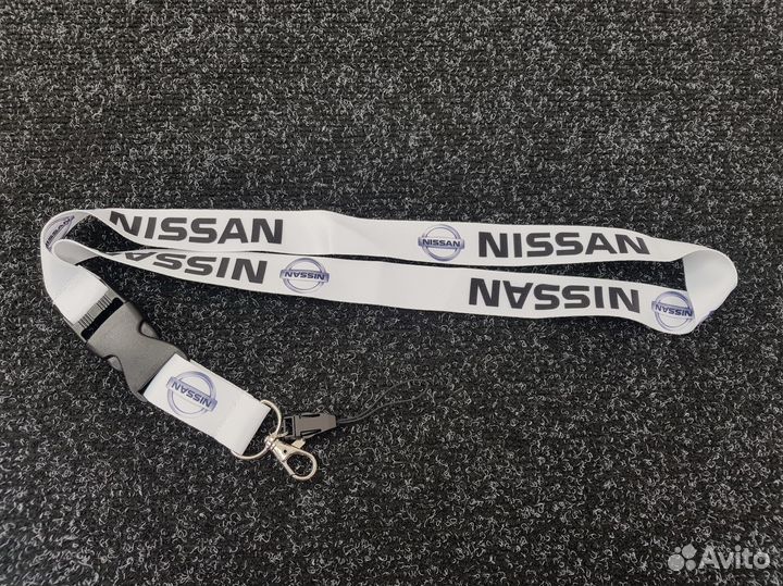 Шнурок Nissan (Белый)