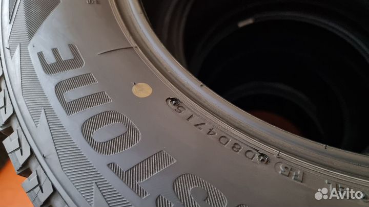 Bridgestone Blizzak DM-V2 225/65 R17