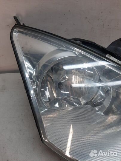Фара передняя правая Ford Focus хэтчбэк 5 дв. 1.6