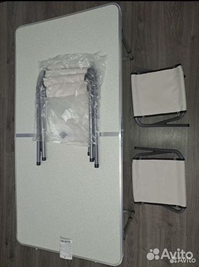 Туристический стол со стульями