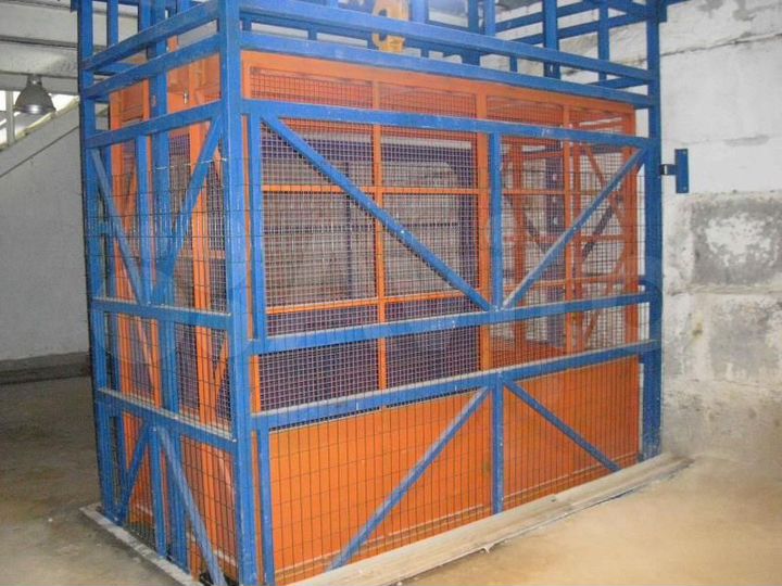 Склад, 1350 м²