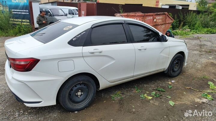 LADA Vesta 1.6 МТ, 2019, битый, 100 024 км