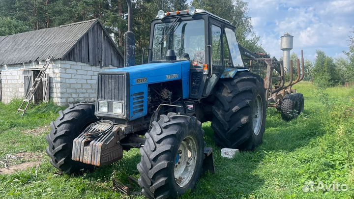 Трактор 1221 и тележка тигер 5-11