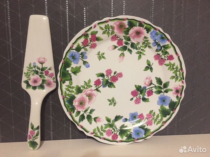 Блюдо для торта с лопаткой керамика