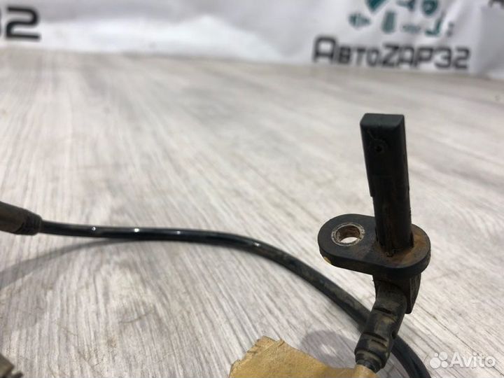 Датчик abs передний левый Renault Dokker 2017 2018