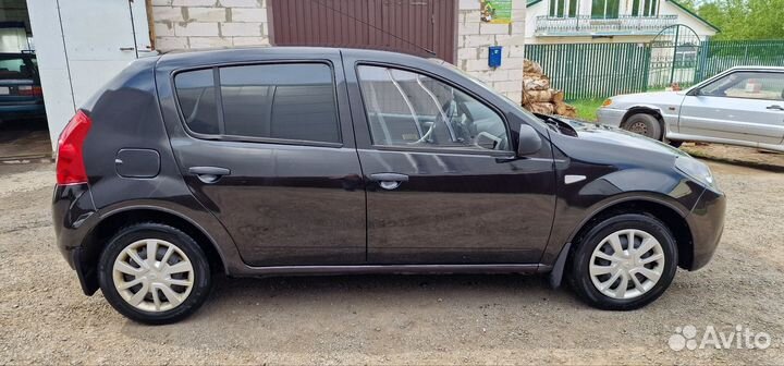 Renault Sandero 1.6 МТ, 2014, 240 000 км
