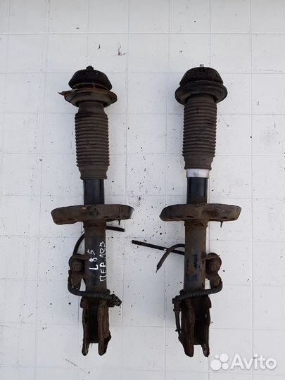 Амортизатор передний Kia Soul 2010 1.6 МКПП дизель