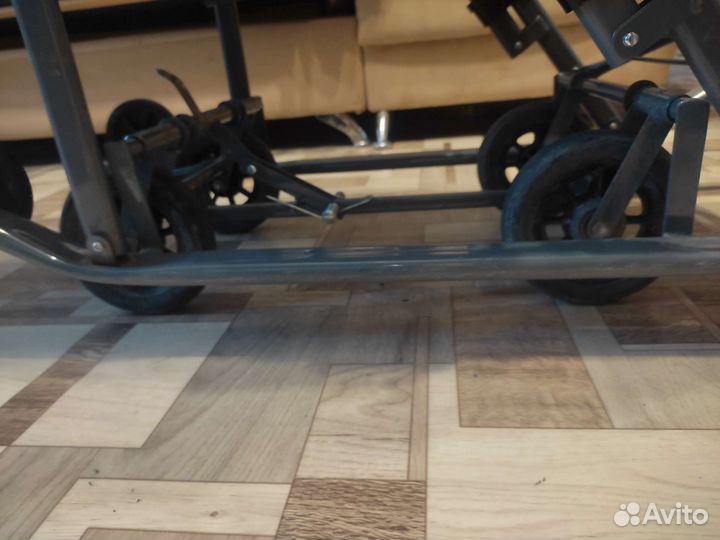 Детские санки с колесами