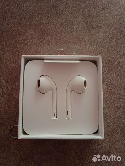 Проводные наушники earpods (не рабочие)