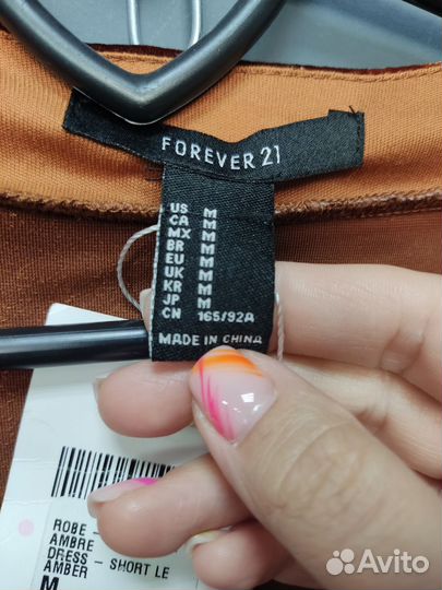 Платье женское бархатное М Forever 21