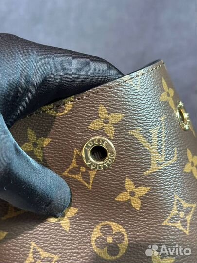 Louis Vuitton NeoNoe