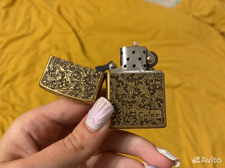 Зажигалка бензиновая