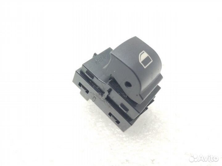 Кнопка стеклоподъемника передняя левая Bmw