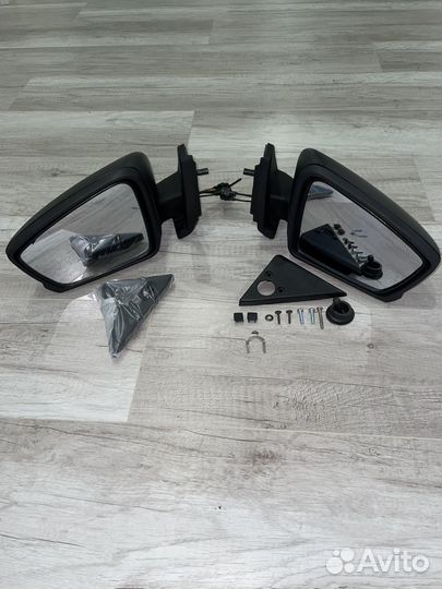 Боковые зеркала на Ниву в стиле Гранта 21214
