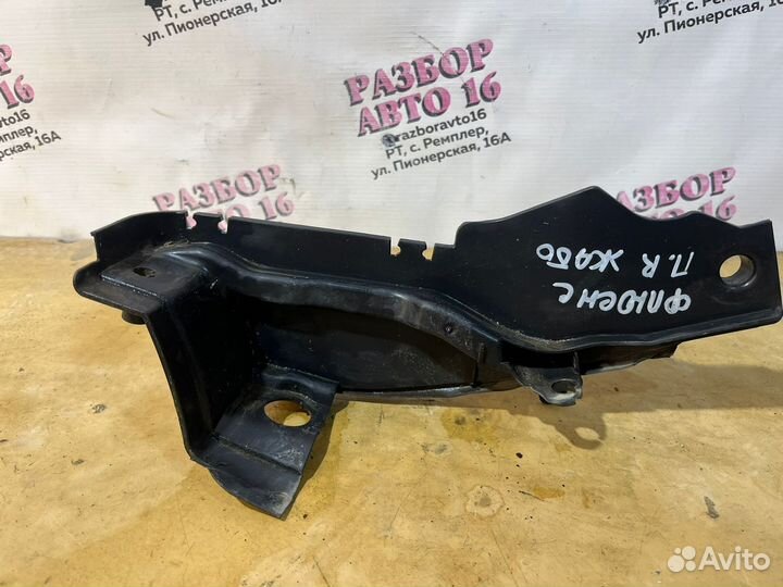 Накладка жабо правая Renault Fluence