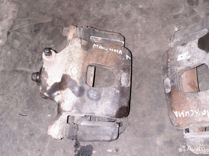 Передний тормозной суппорт nissan maxima a32