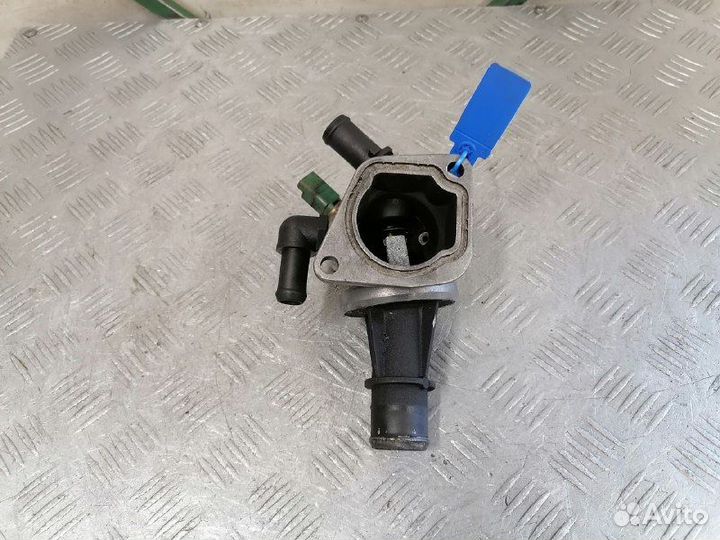 Корпус термостата Opel Combo C 1.3 16V CDTi