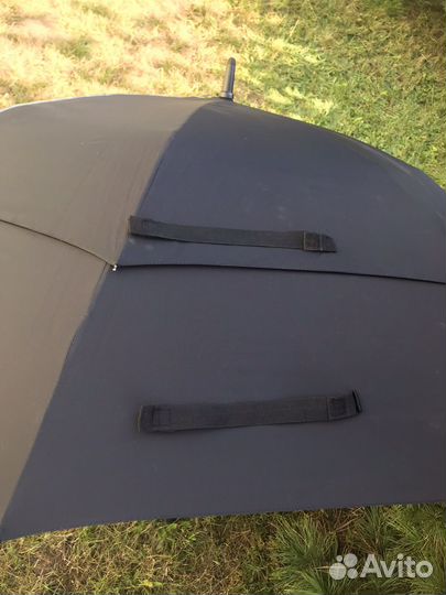 Очень большой зонт volvo