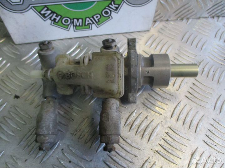 Цилиндр главный тормозной Ford Focus 1 USA