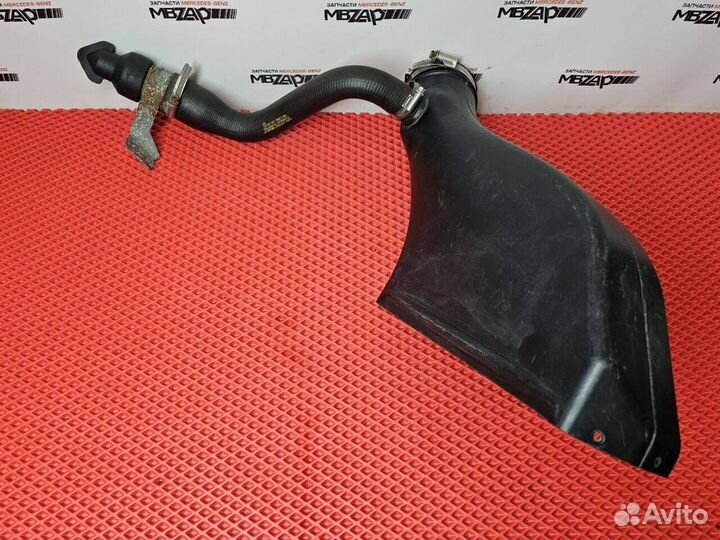 Воздухозаборник крыла правый Mercedes W463
