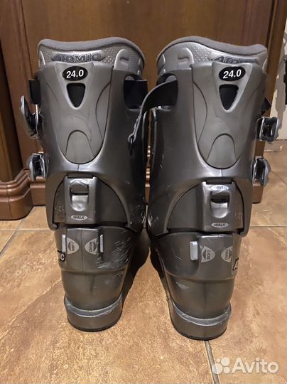 Горнолыжные ботинки atomic 24.0