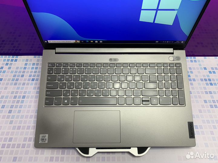 Стильный и легкий ультрабук Lenovo / Intel / SSD