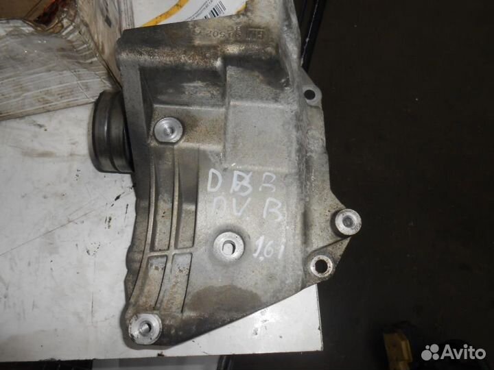 Кронштейн кондиционера Opel Vectra B