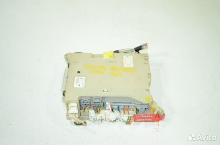 Блок предохранителей салонный Lexus Is250 GSE25