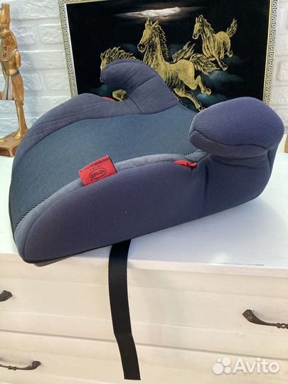 Детское кресло бустер