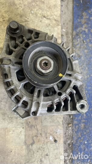 Генератор 37300-2B610 110A