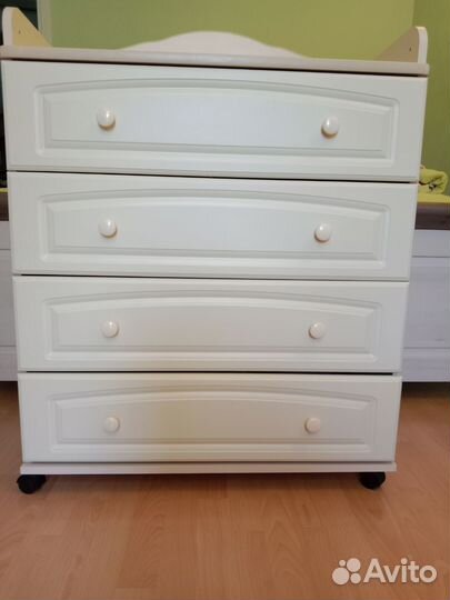 Комод с пеленальным столиком