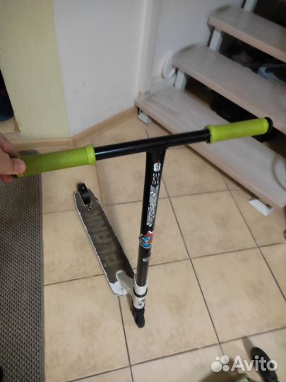 Самокат трюковой